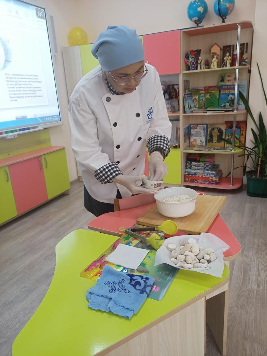 Знакомство с национальными блюдами ,сделаем своими руками «Курт»,«Кымыз»
